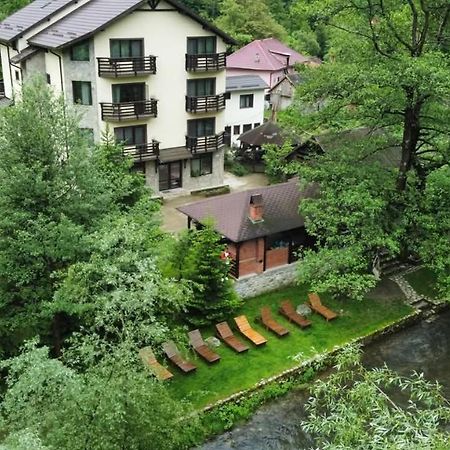 Hotel Casa Valea Cernei Isverna Esterno foto